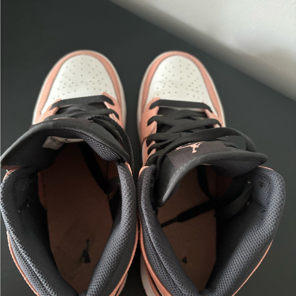 Air Jordan 1 Mid ‘Pink Quartz' - Picture 7 of 9